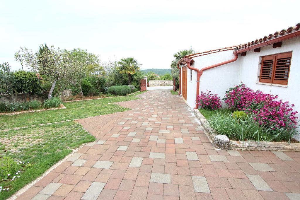 Guest House Liliana โรวีน ภายนอก รูปภาพ